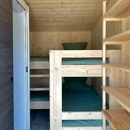 Hostel La Petite Insolite *