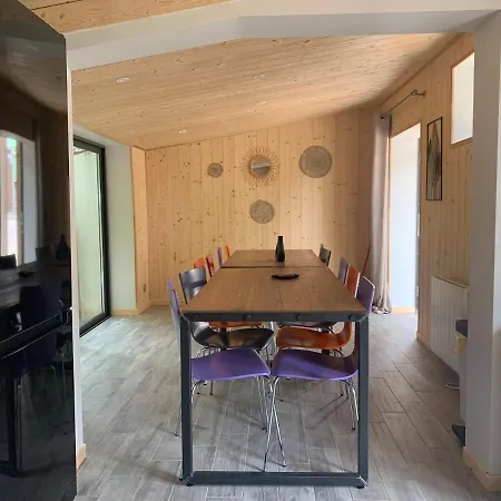 Hostel La Petite Insolite *