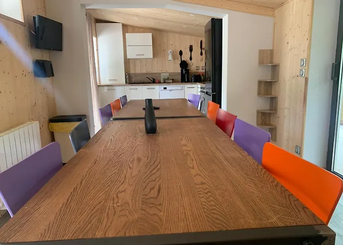 La Petite Insolite Hostel *